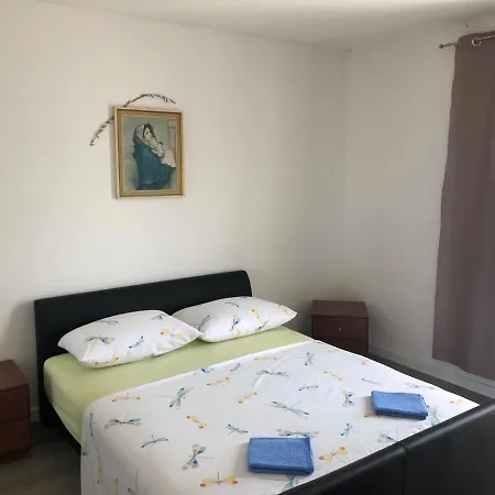 Luka Apartment